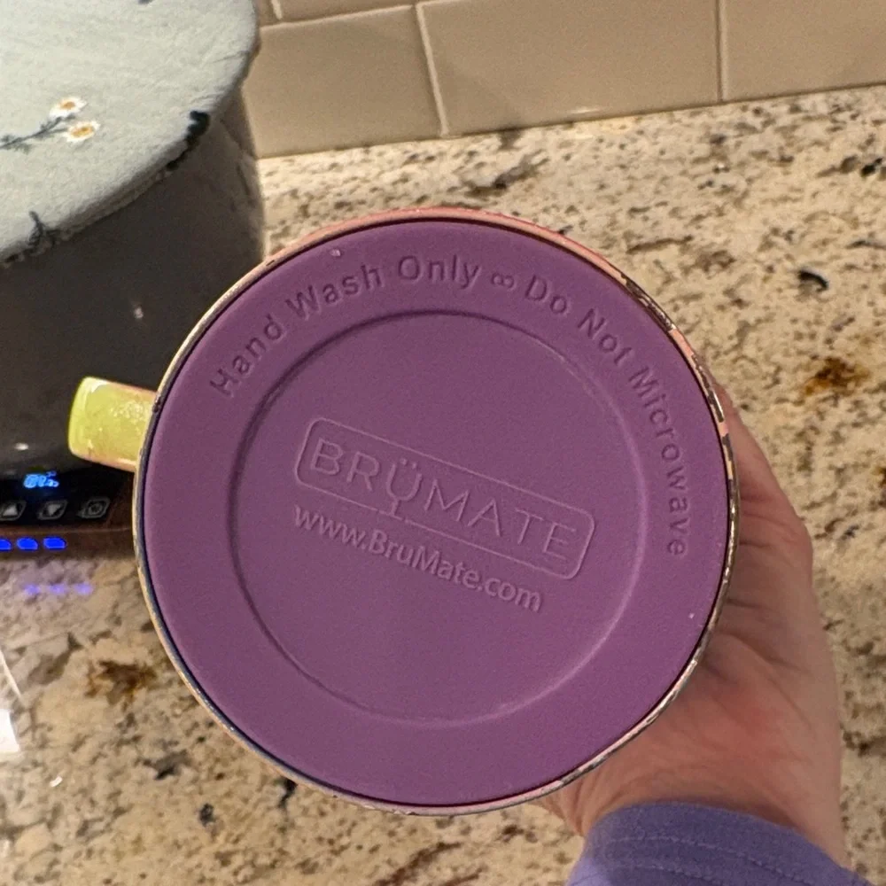 Brumate Rainbow Tumbler - Picture 4 of 4